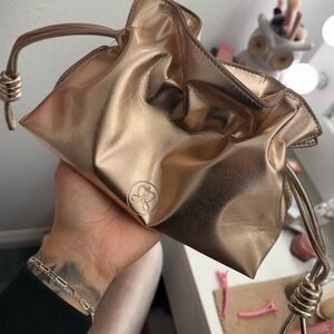 Anastasia Beverly Hills makeup bag